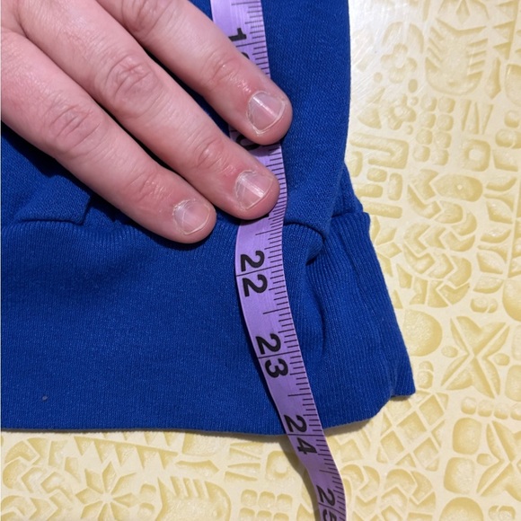 Vintage Quips Women’s Blue and Red Mock Neck Floral Sweater - Picture 9 of 9